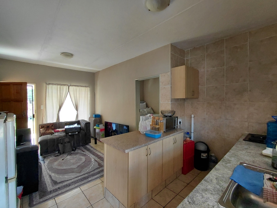 To Let 1 Bedroom Property for Rent in Oudorp North West